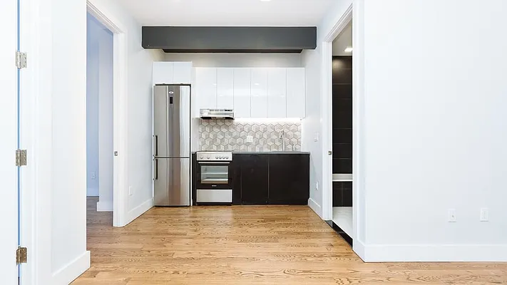 Rented by Nooklyn NYC LLC | media 17