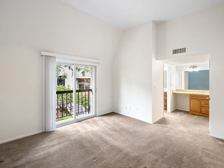 11260 Overland Ave #23G — Photo 16