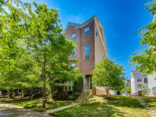 2288 Margraf Cir #386, Woodbridge, VA 22191