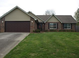 1121 Windridge Dr, Maryville, TN 37803