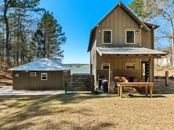 111 E Bay Dr, Lumberton, MS 39455