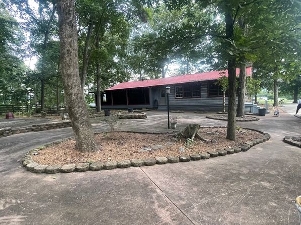 183 Crossview Rd