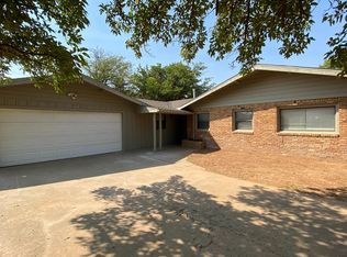 508 Hickory St, Levelland, TX 79336