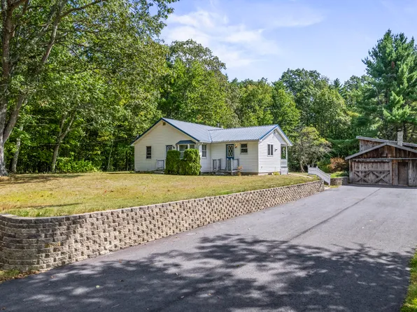 9 Burnham Road, Saco, ME 04072