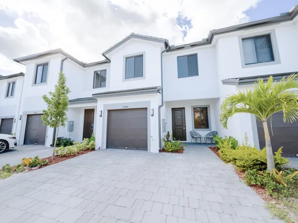 Perugia Plan, Century Park Square