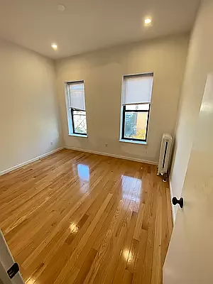 Rented by Level Group | media 11