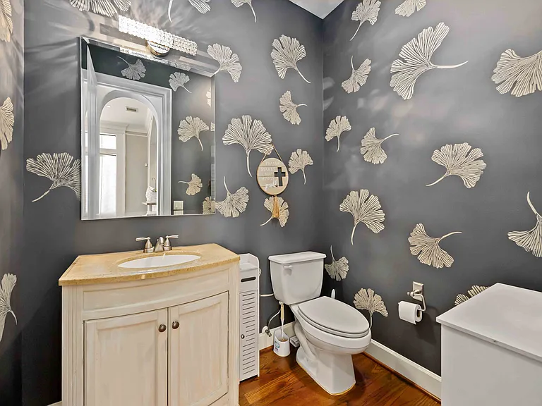 328 Bomar St — Photo 12