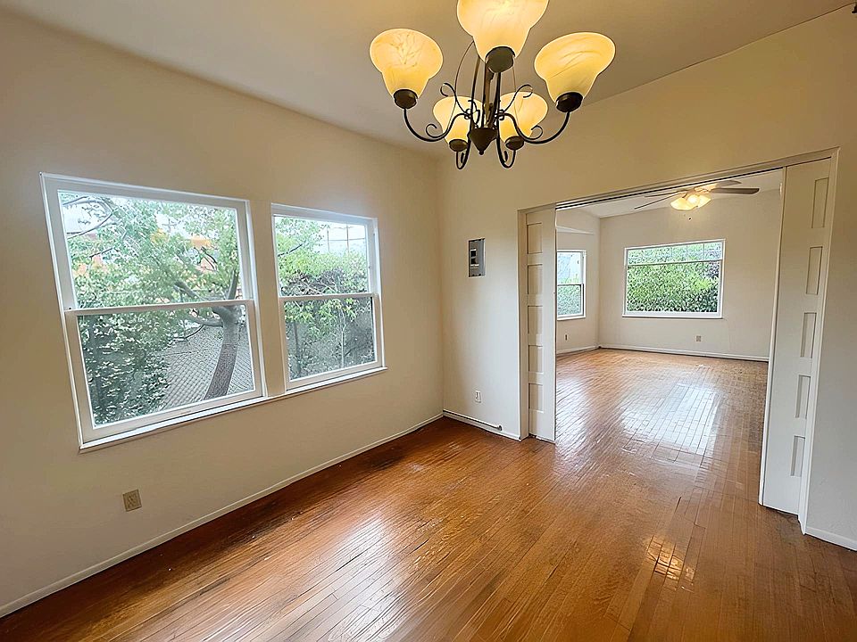 1st image of 4352 Willowbrook Ave
