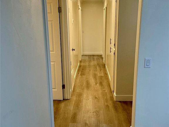 4th image of 264 E Juniper Ave