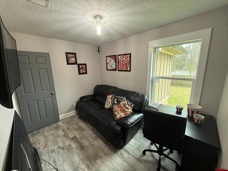435 Braener Cir — Photo 26