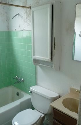 3rd image of 5901 Hazel Ave