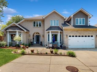 5923 Main St, Downers Grove, IL 60516