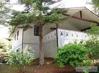 15 Pine Ridge Loop, Newland, NC 28657