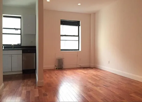 Rented by Platinum Properties | media 17