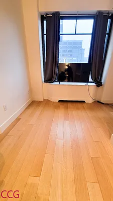 Rented by CCG Real Estate Brokerage | media 32