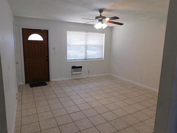 3rd image of 5013 SW 92nd Terrace