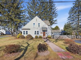 20 Dunnell Rd, Greenfield, MA 01301