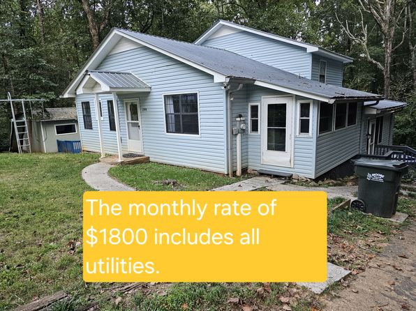 290 Emerald Dr