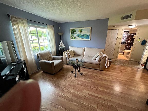 5th image of 1624 SE Green Acres Circle #K104