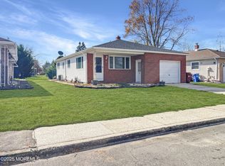 17 Christiansted St, Toms River, NJ 08757