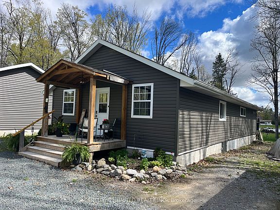 4th image of 472 Canal Rd