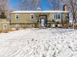 51 Murray Dr, Cape Elizabeth, ME 04107