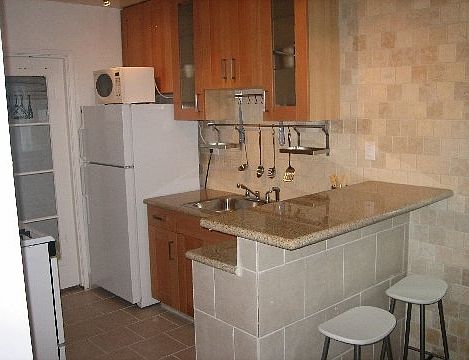 1st image of 913 N Fairfax Ave APT 1