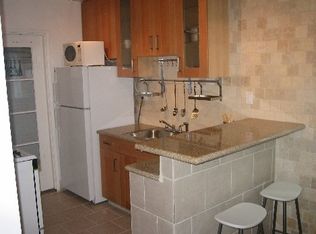 913 N Fairfax Ave APT 1, Los Angeles, CA 90046