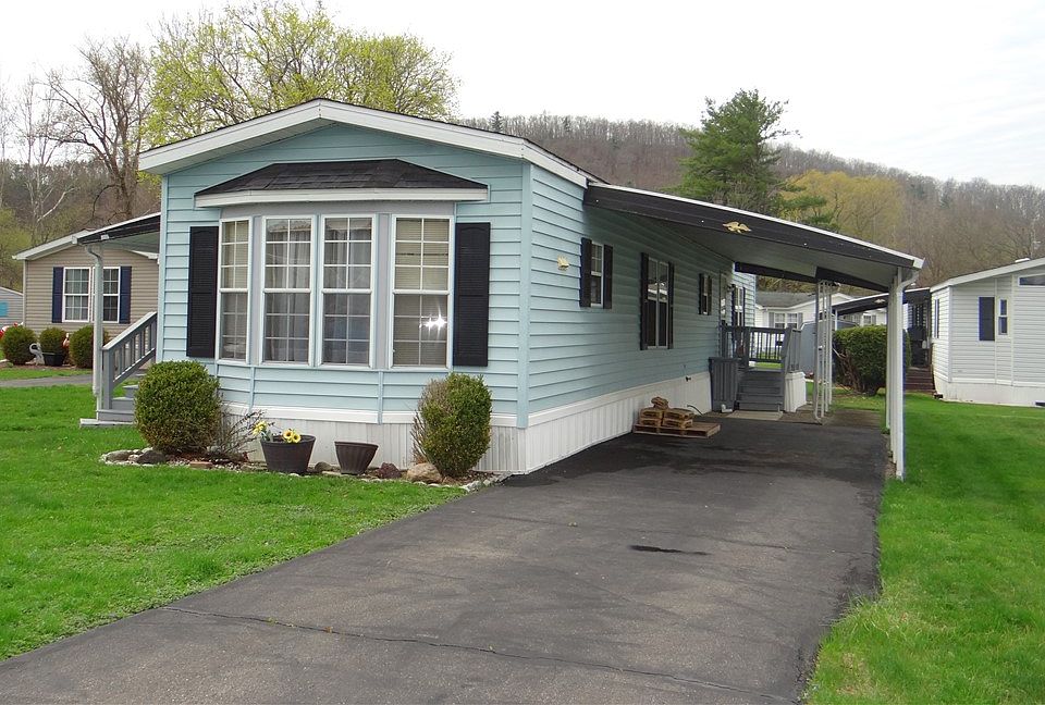1st image of 34 Breesport Rd #38