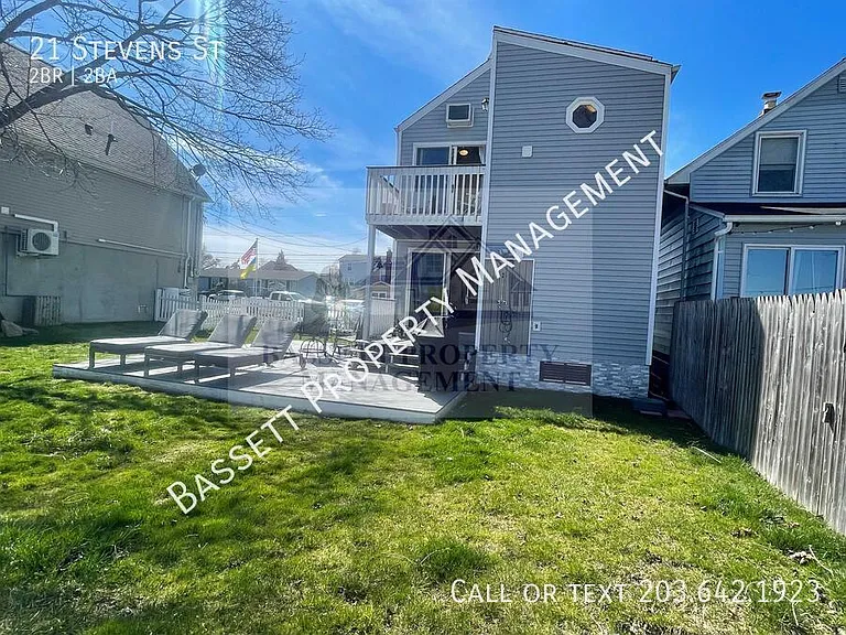 21 Stevens St — Photo 2