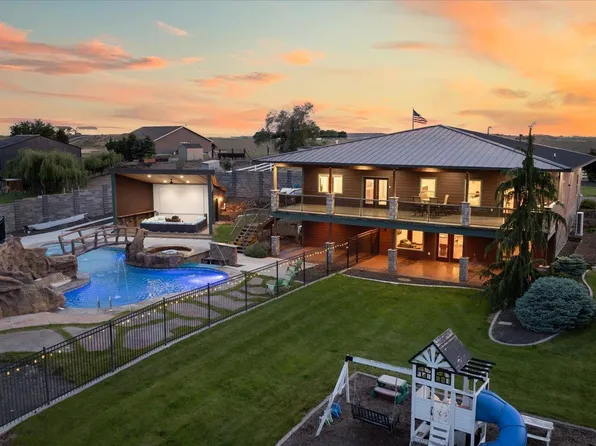 508 Hill Dr, Eltopia, WA 99330