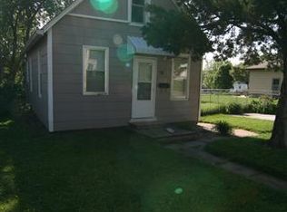 4313 S 37th St, Omaha, NE 68107