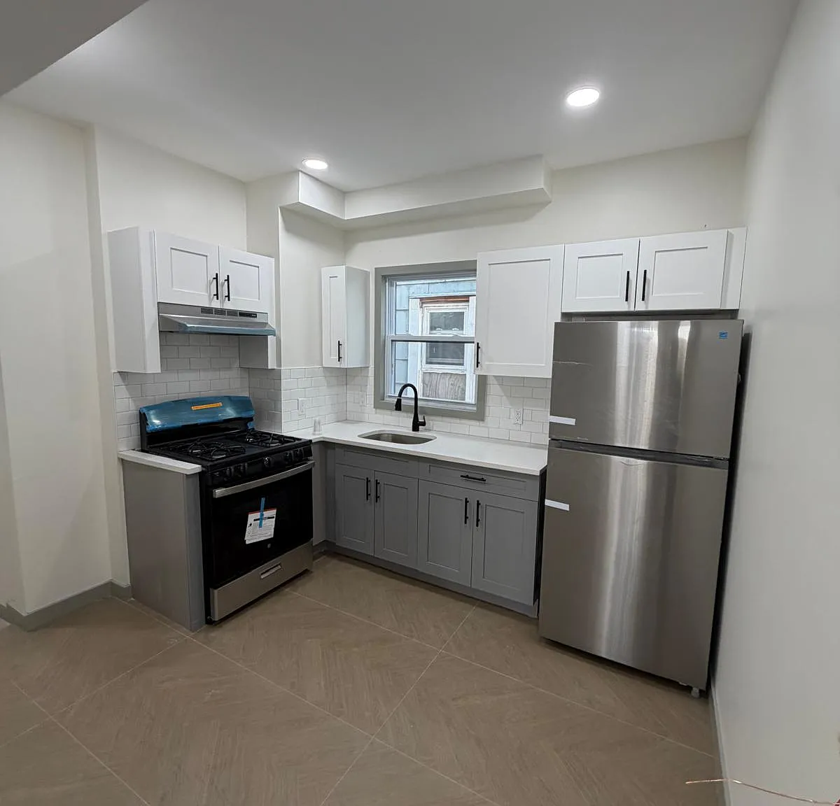 2 bed, $1,850 — Photo 1