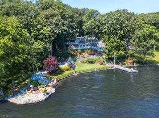 19 Skyline Dr, Andover, NJ 07821