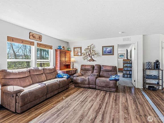 4th image of 337 Jorgensen Road