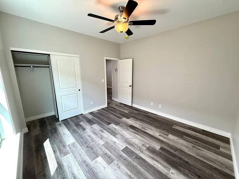 3368 N Apache St — Photo 19
