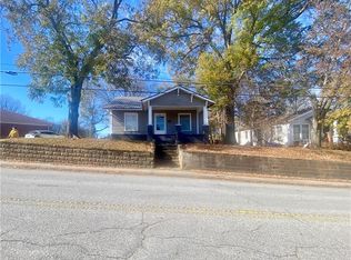304 Salem St, Lexington, NC 27292