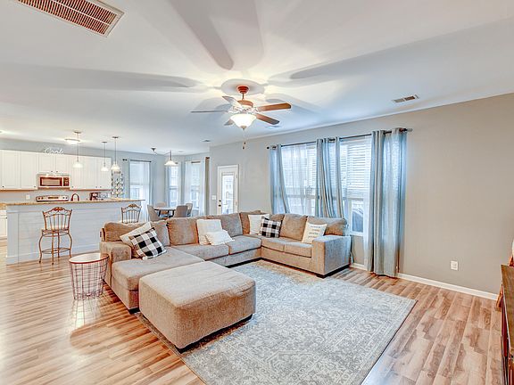 4th image of 5073 Wapiti Way