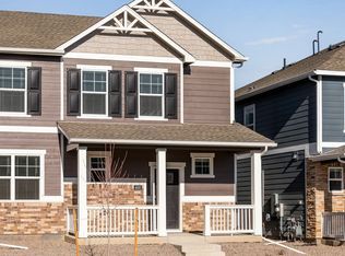 922 Red Star Ln, Johnstown, CO 80534