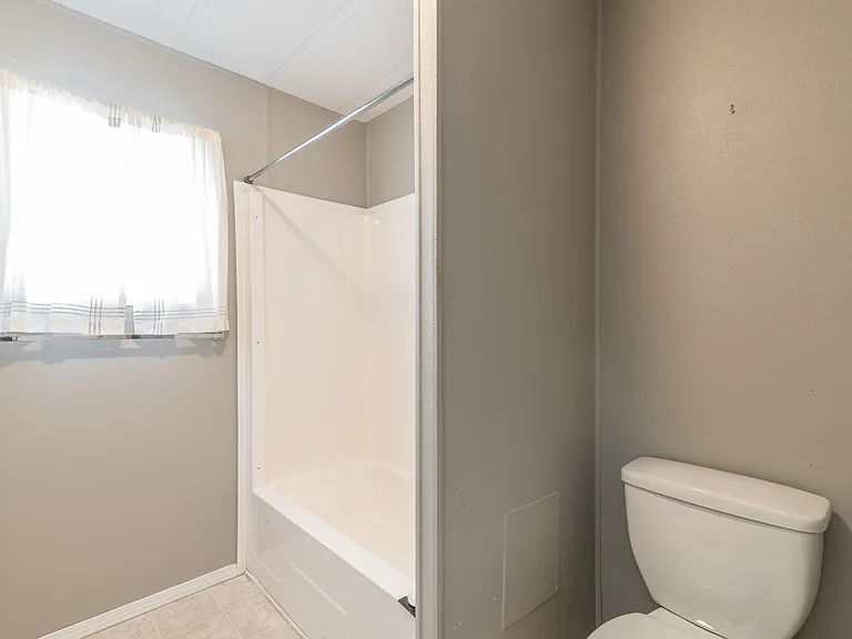 6517 San Francisco Rd NE — Photo 37