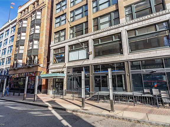 2nd image of 2077 E 4th St APT 3E
