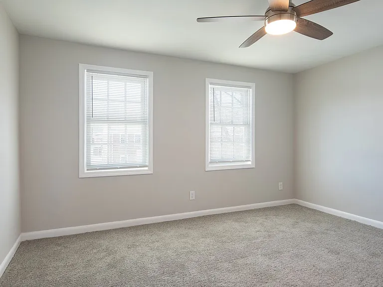 Spacious Floorplans in Newly Renovated Platinum Townhomes