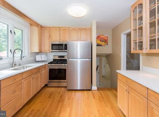 8211 Thornton Rd, Towson, MD 21204