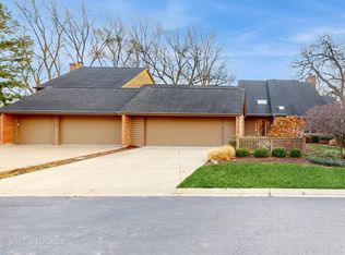 2415 Tall Oaks Dr, Elgin, IL 60123