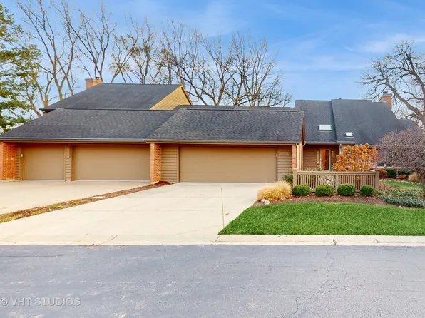 2415 Tall Oaks Dr, Elgin, IL 60123