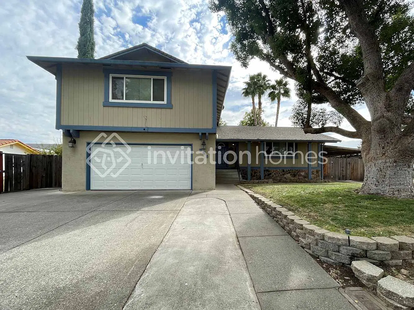 385 Woodside Cir Vacaville, CA 95688 — Photo 1