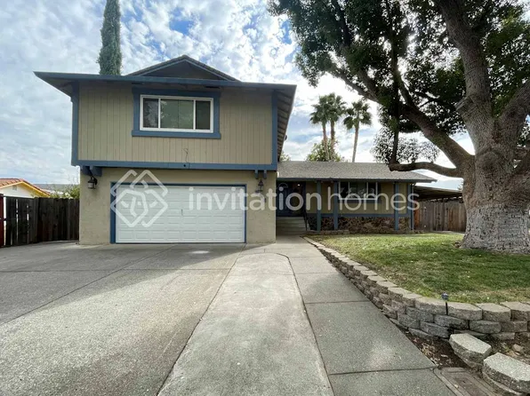 385 Woodside Cir, Vacaville, CA 95688
