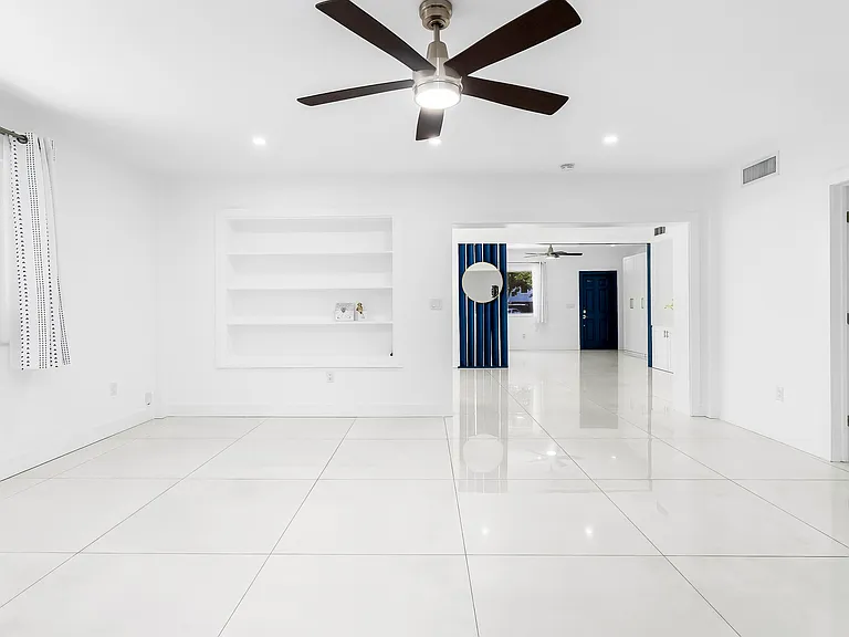 7800 SW 57th Ct — Photo 9