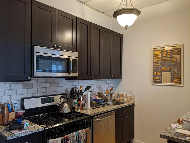 1011 Latona St #1 — Photo 2