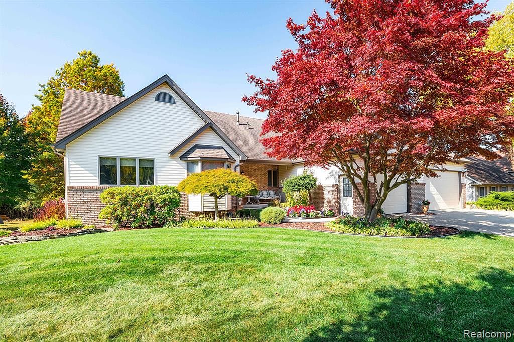 24566 Halley Crescent Dr, Grosse Ile, MI 48138 Zillow